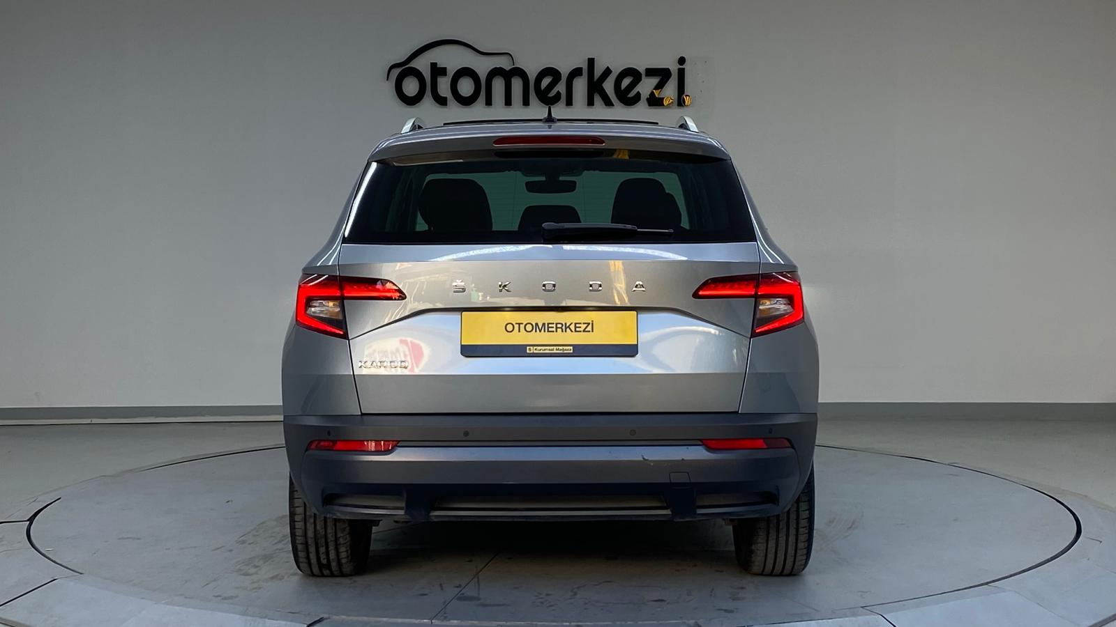 SKODA KAROQ 13